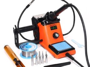 Compact soldering kit with pliers