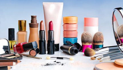 Top 5 make-up musthaves voor de lente om te shoppen op Shoppydeals